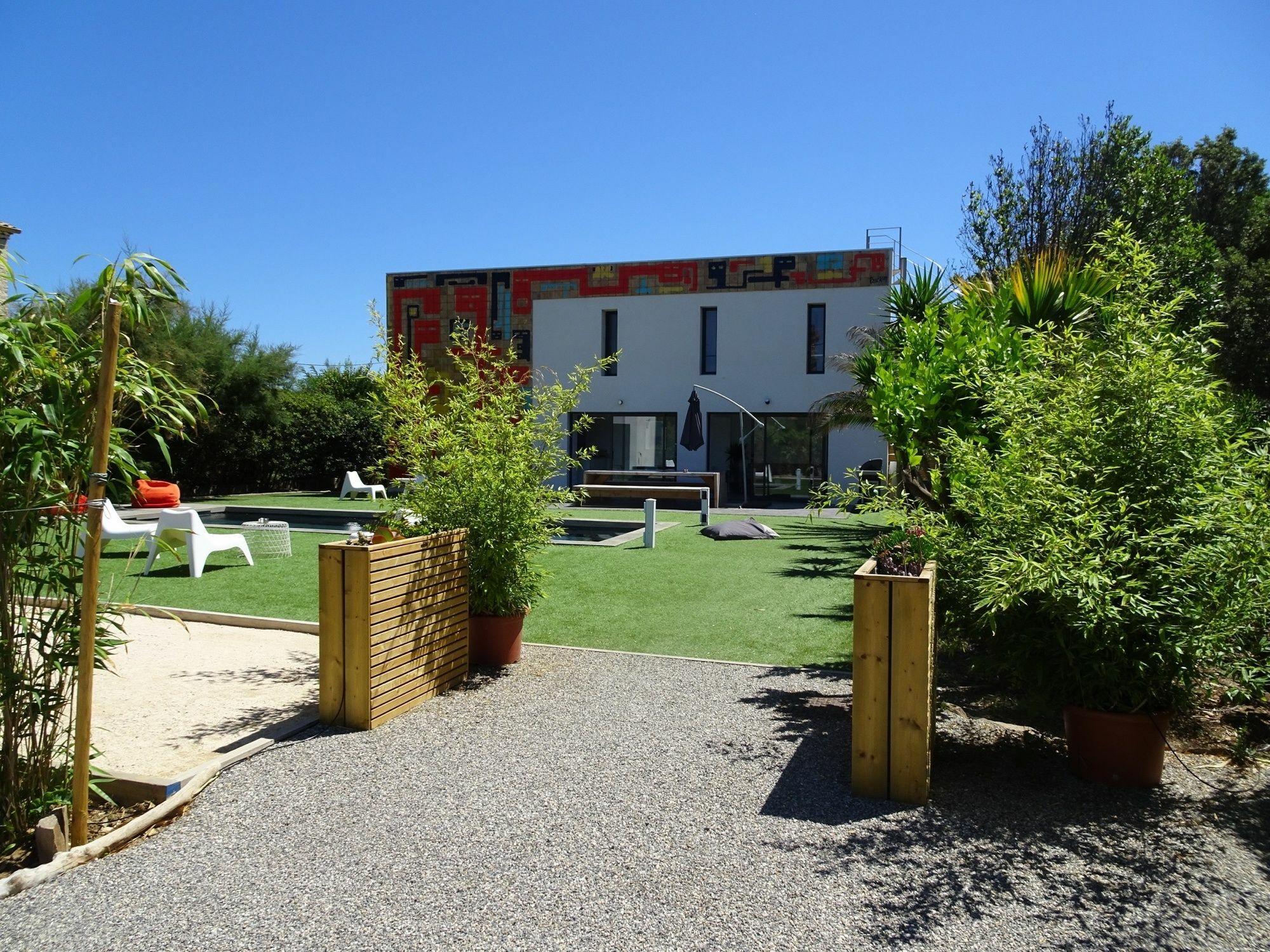 Le Cube Hotel Design A Hyeres Plage Avec Piscine Et Cuisine Esterno foto